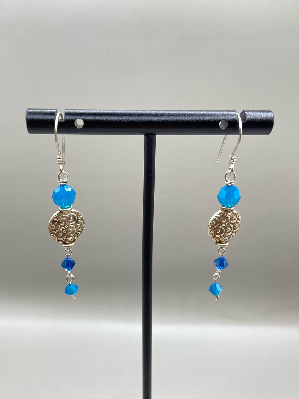 Handmade Sterling Silver Blue Crystal Textured Disc Linear Earrings